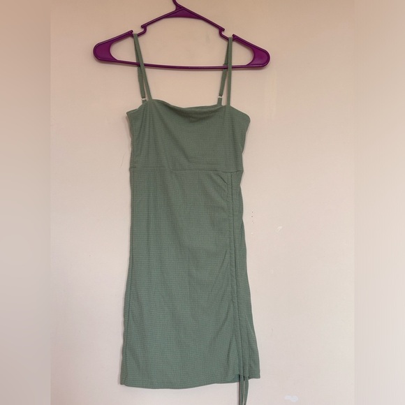 Ruched Bodycon Pastel Dress - Picture 3 of 5